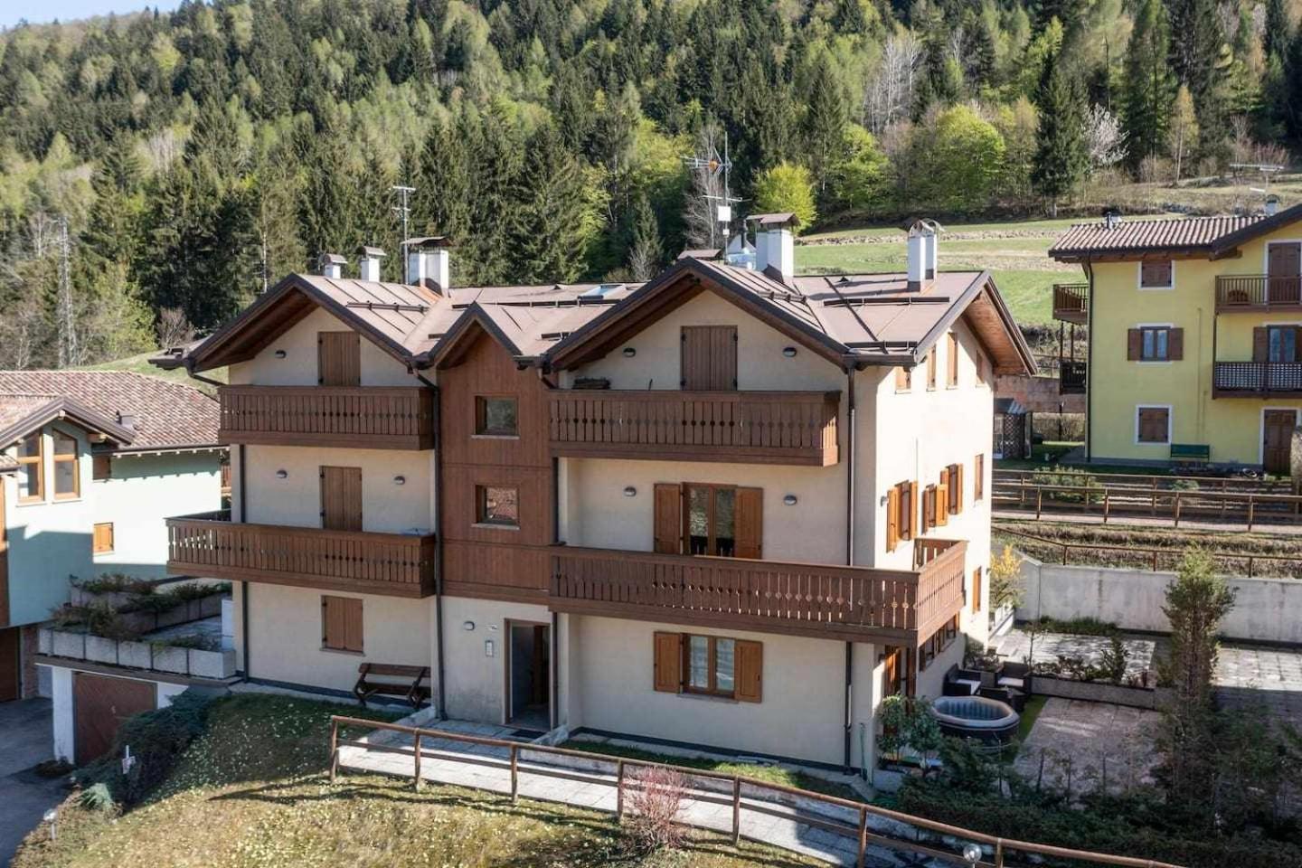 Nature La Casa Della Montagna Apartment Cavedago Luaran gambar